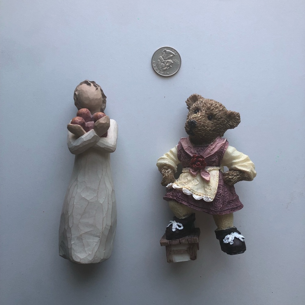 Children’s decor // teddy bear // religious statue